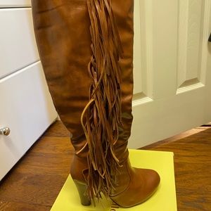 Women’s Size 6 boots